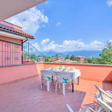 Manuela's Next To Center View Terrace - Happy Daire *